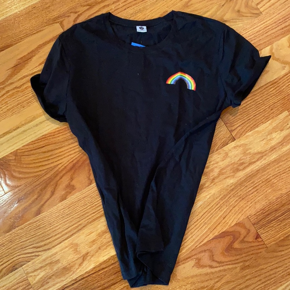 Rainbow 🌈 black t shirt Size L juniors